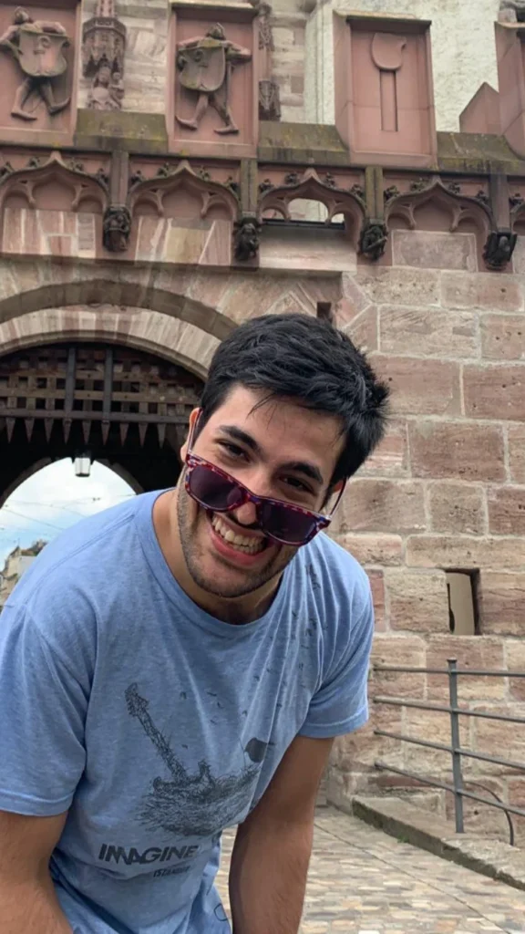 Mert Karataş Kimdir? - Fotoğrafçı, Ses ve Müzik Prodüktörü, Sporcu, Tasarımcı, Yazar